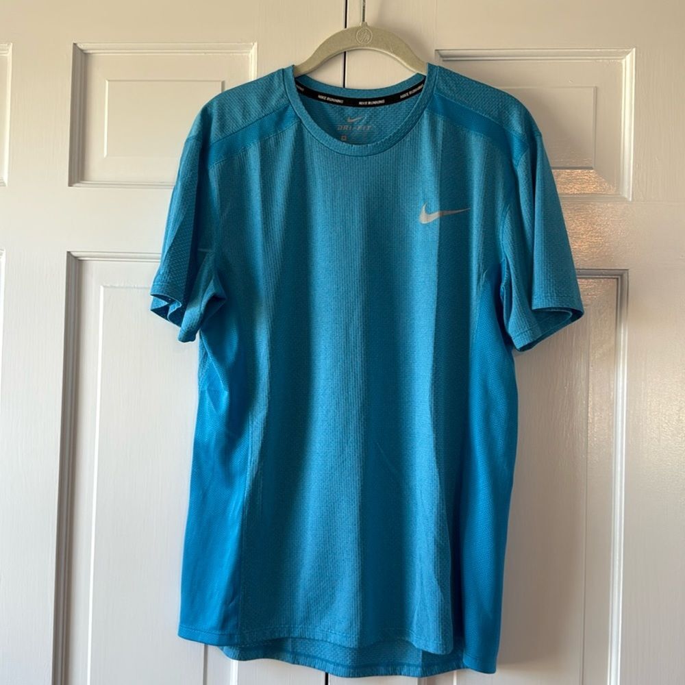 NIKE RUNNING DRI FIT T-SHIRT PERFORMANCE ATHLETIC WICKING MEN MEDIUM AQUA BLUE